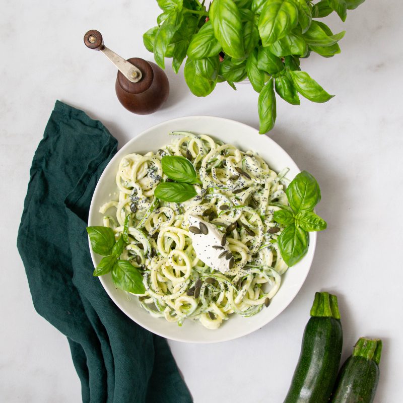Salade de courgettes à la ricotta et au basilic